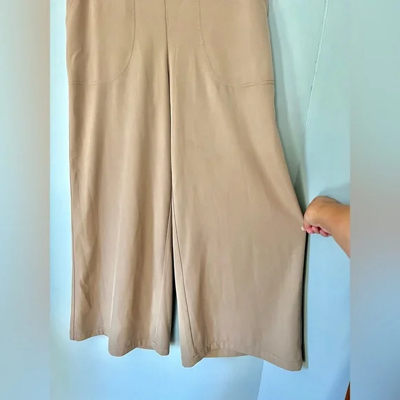 Max Studio Pull On Wide Leg Athlesiure Trouser Pants Tan‎ Beige Size Medium - Picture 2 of 6